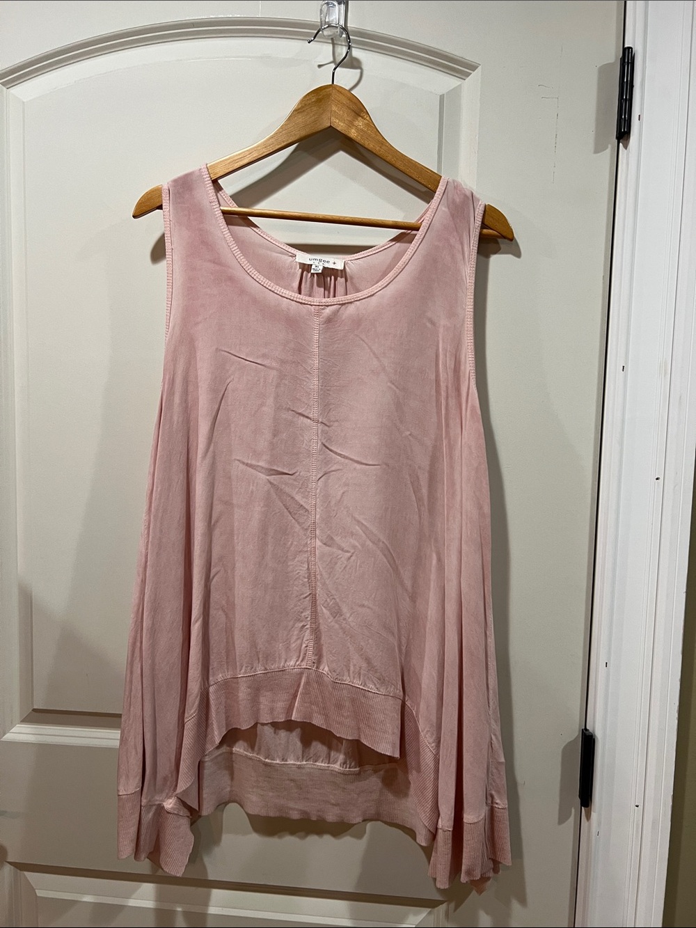 Light Pink Sleeveless Swing Tank Top